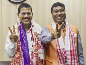 BJP leaders Rameswar Teli and Mision Ranjan Das 