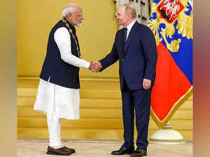 PM Modi speaks with Russian President; exchanges views on Russia-Ukraine conflict, his visit to Ukraine