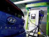 Hyundai to double hybrid lineup; announces $3 billion buyback