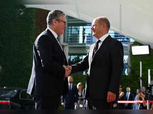 German Chancellor Olaf Scholz receives British Prime Minister Keir Starmer in Berlin