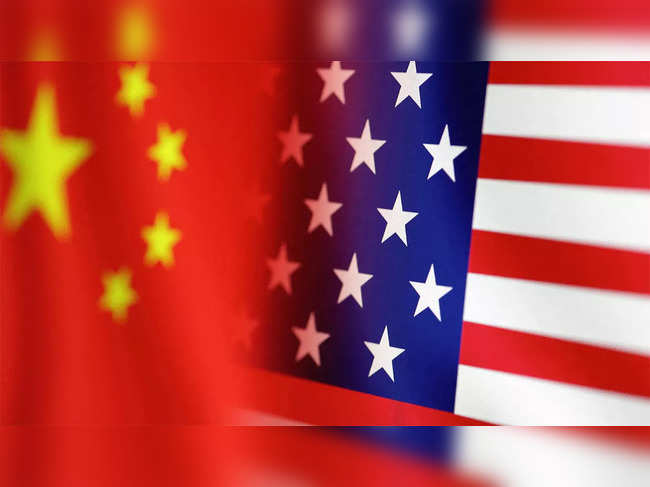 China-US-flags-1280