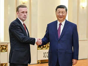 Chinese leader Xi meets with US national security adviser Jake Sullivan in a bid to improve ties