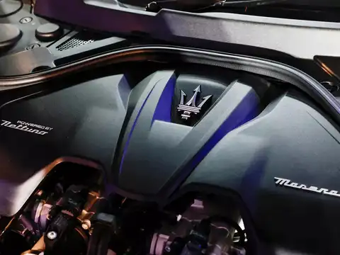 ​Refined Interior​