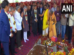 Railway Minister Vaishnaw lays foundation stone of new hangar at BEML in Bengaluru