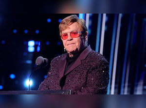 Elton John admits health issues, says he has limited vision