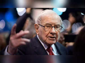 Warren Buffett disowns his grand daughter Nicole, what could have gone wrong?