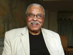 George Lucas, Mark Hamill, Debbie Allen, Bob Iger, CNN and more mourn James Earl Jones