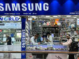 Smartphone retailers request price parity to Apple, Samsung and other phone brands