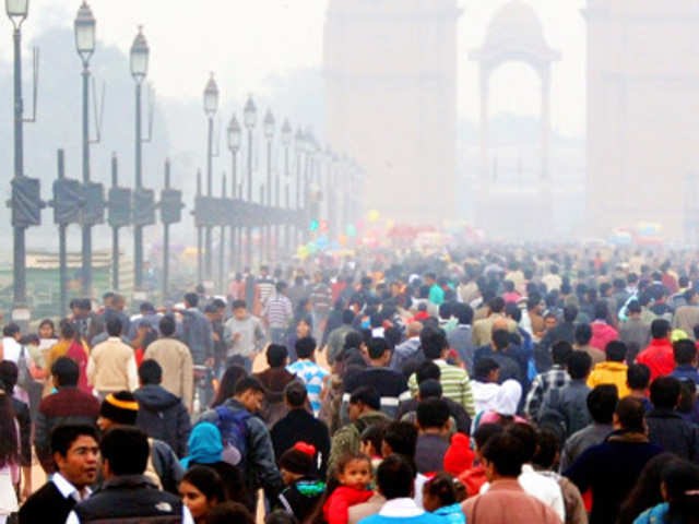 People thronged to India gate