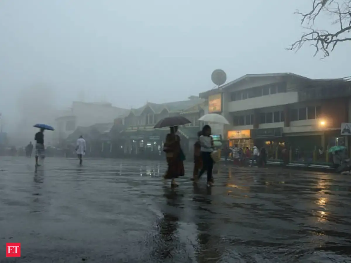 Rain lashes Delhi, parts of North India to get heavy rain till ...