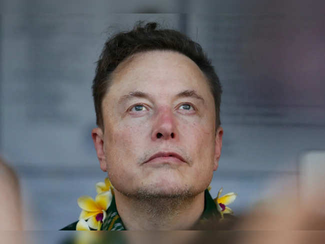 FILE PHOTO: Musk calls Australian government 'fascists' over misinformation law