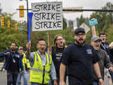 Boeing machinists vote to strike after rejecting pay increases of 25% over 4 years