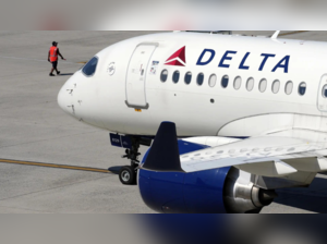 Delta has issued an eyebrow-raising dress code for those who want to become flight attendants.