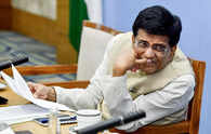 Exports may cross $825 billion this fiscal, says Commerce Minister Piyush Goyal