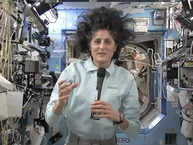 Sunita Williams turns 59 in space. Family, salary and education