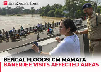 CM Mamata Banerjee visits flood-affected areas, blames Centre run organisation for 'sinking' Bengal