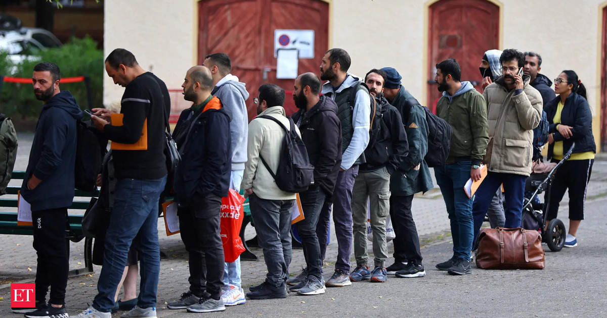 First-time asylum seekers in EU drop by 17% in June, Eurostat says post image