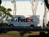 FedEx slumps 15% amid weak demand for pricey priority deliveries