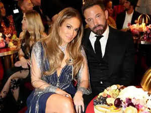 Is divorce on? After Sunday brunch, Jennifer Lopez and Ben Affleck reunite for kids school event