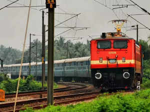 Bihar: Several trains cancelled, diverted as flood water touches girder of bridge:Image