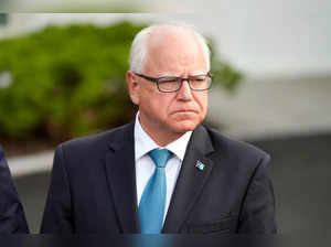 Tim Walz criticizes Biden-Kamala administration, netizens ask campaigning for Trump now?:Image