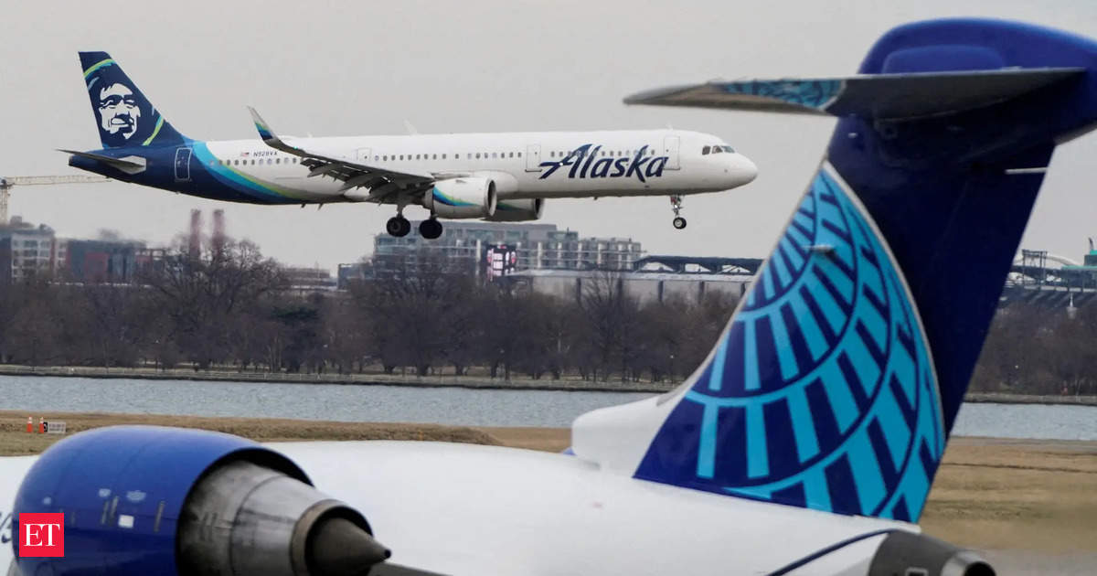 Alaska Airlines hit by IT outage causing ground stop in Seattle