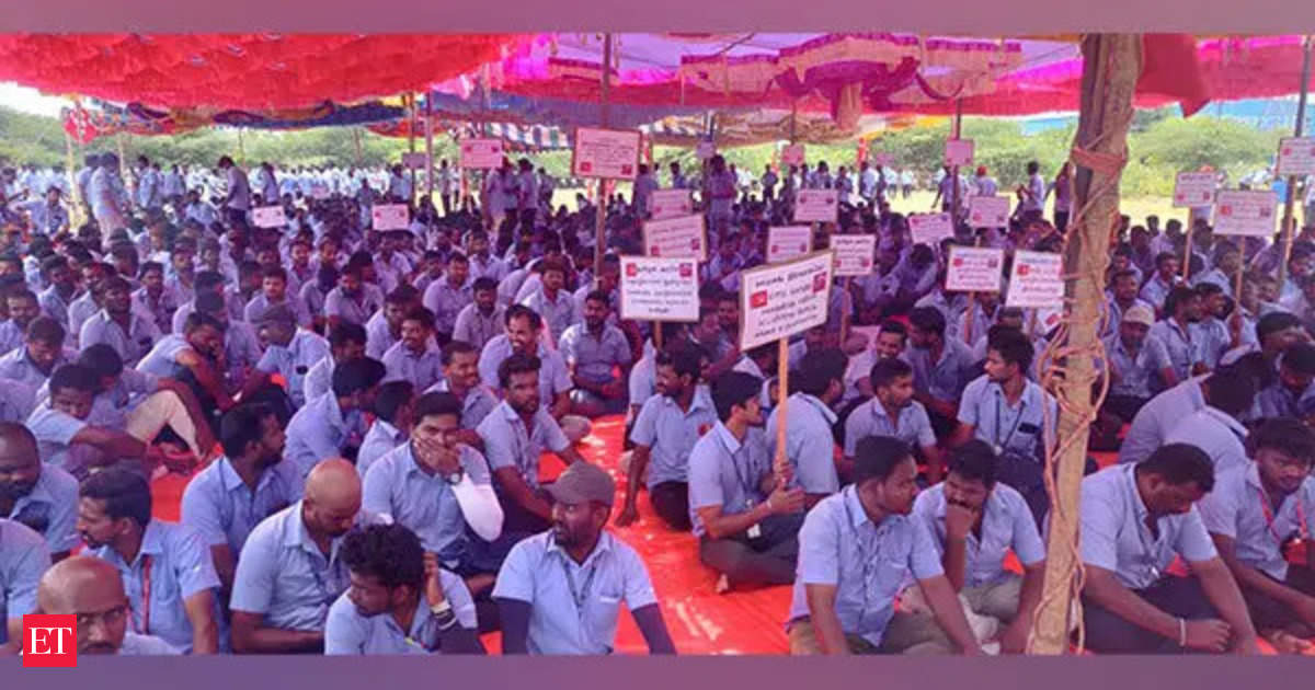 Samsung Workers Strike in Chennai, Threaten Legal Action