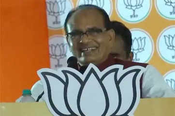 "Not JMM but 'Jurm, Murder, Mafia' govt run by Hemant Soren": Shivraj Chouhan