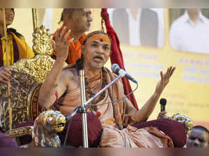 Lucknow: Shankaracharya Swami Avimukteshwaranand Saraswati of Jyotirmath address...