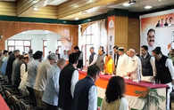 Himachal Congress Committee holds meeting to strengthen party cadre, welcomes new co-incharge