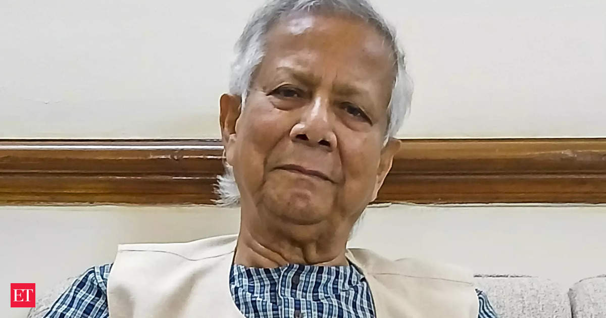 ‘Go back’, ‘Step Down’ slogans against Muhammed Yunus in New York over attacks on minorites in Bangladesh