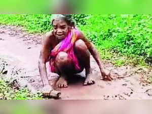 80-year-old Pathuri Dehury crawled nearly 2km to collect her old-age pension due to non-compliance with a government directive for home delivery