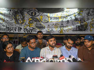 Kolkata: Junior doctors of RG Kar Medical College and Hospital during a press co...