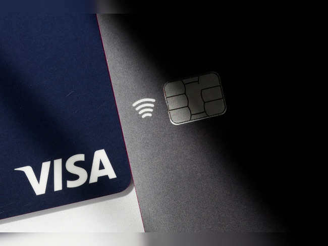 Illustration of Visa credit and debit cards