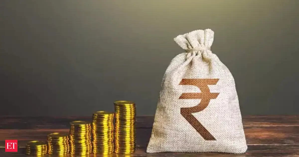 Banks struggles to mobilise large deposits; CD ratio rises to 80 pc