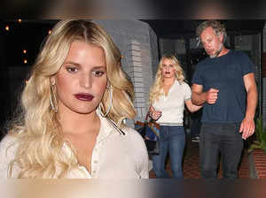 Are Jessica Simpson and Eric Johnson heading for a divorce? Their friends fear that