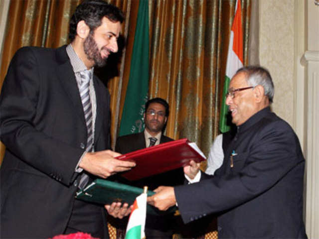 India and Saudi Arabia sign documents