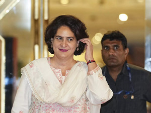 BJP using Jammu & Kashmir to stir emotions in rest of country, Congress will restore statehood: Priyanka Gandhi