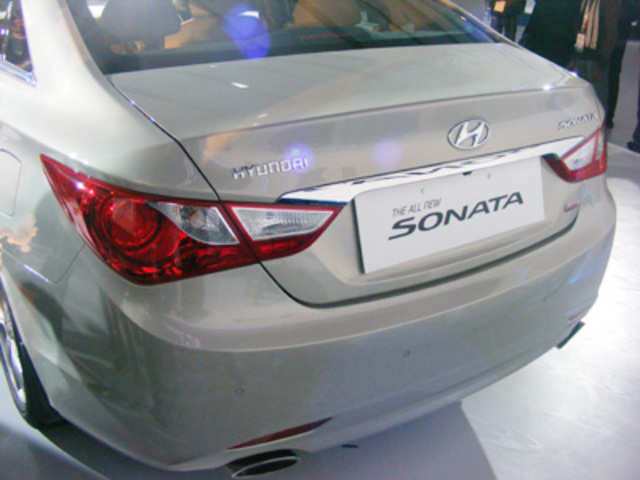 Hyundai India expects single-digit growth in 2012