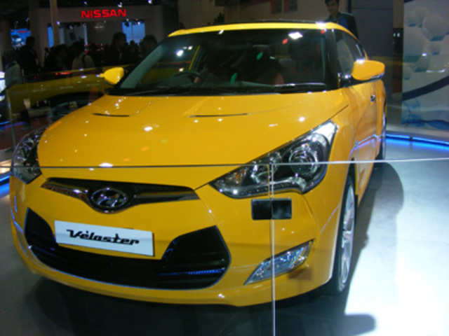 Hyundai unveils three-door utility coupe Veloster