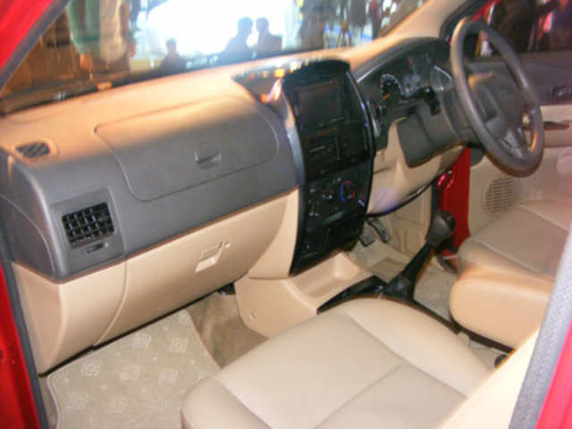 3 spoke steering wheel