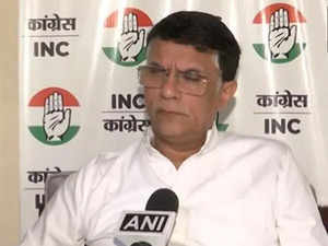 "Congress does not hate PM Modi but loves country": Congress leader came in defence of Kharge for linking his health to PM