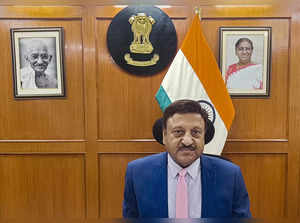 New Delhi: Chief Election Commissioner Rajiv Kumar delivers a message to voters ...