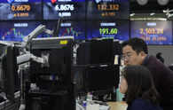 Japanese stocks regain some ground after rout