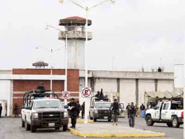 Police outside Altamira prison