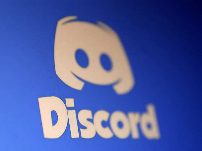 Russia orders Discord to remove almost 1,000 posts it says contain illegal materials