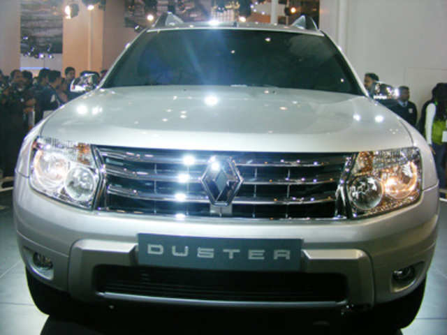 Auto Expo 2012: Renault unveils mid-size crossover Duster