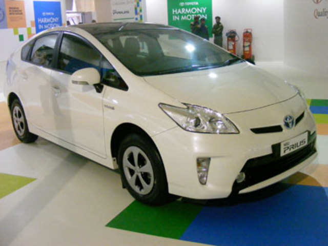 Toyota unveils new Prius hybrid
