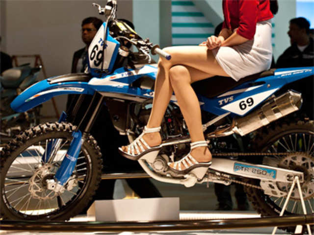TVS RTR 250-FX motorbike