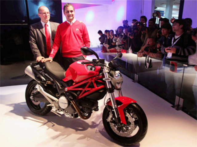 Ducati Monster 795 bike